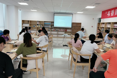 財科擔保召開信補貸業(yè)務(wù)培訓暨企業(yè)管理交流座談會