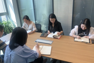 銀行合作部組織開展商務(wù)禮儀培訓活動