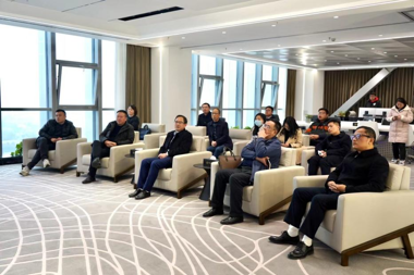 益陽市融資擔保有限責任公司一行 來財鑫集團學習交流
