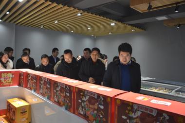 【金融?溫度】精準“把脈”開具“服務(wù)良方”！財鑫集團“金融服務(wù)進園區(qū)”活動走進安鄉(xiāng)、西洞庭